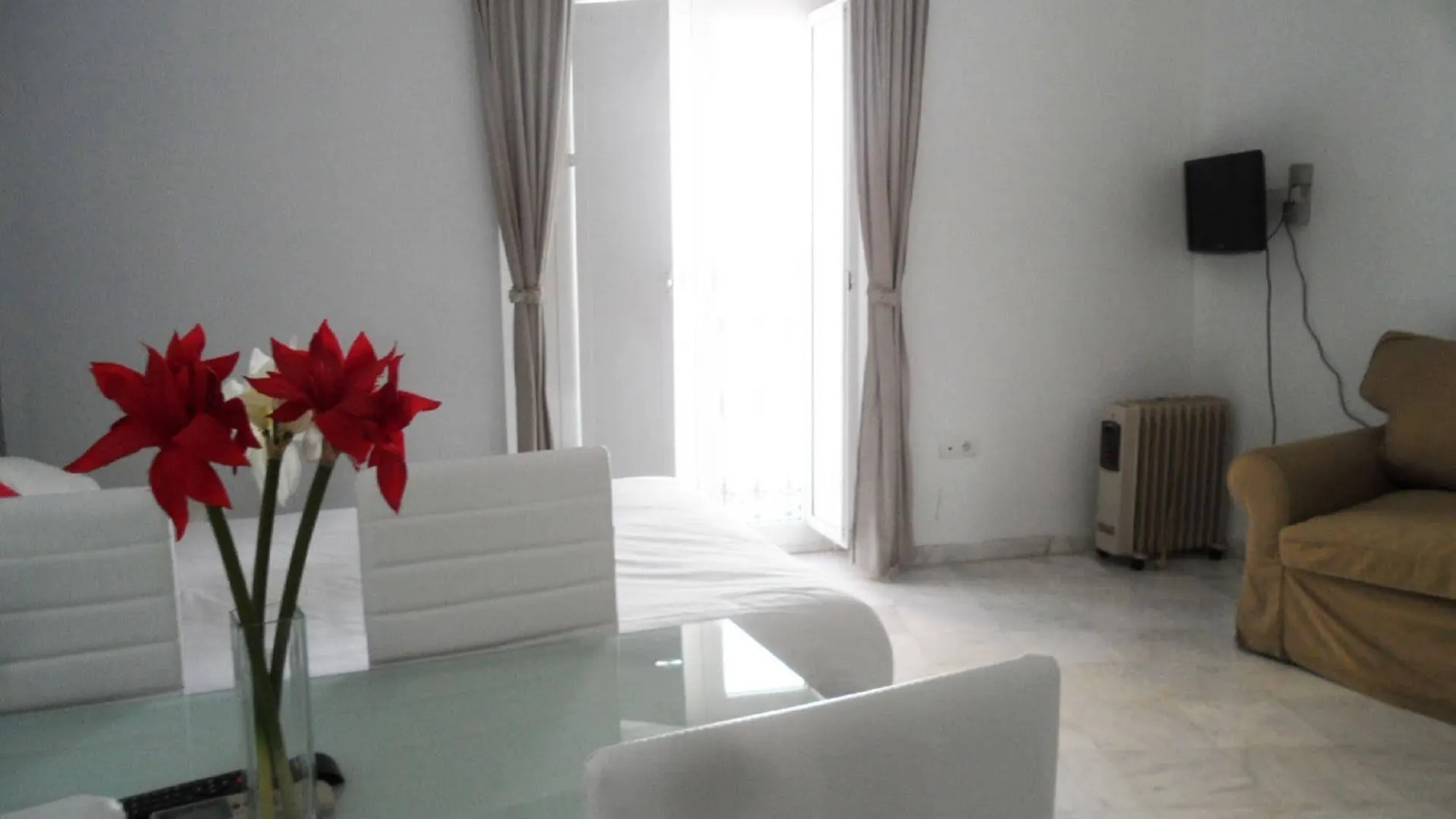 Apartamentos Mariano De Cavia Seville 0*,