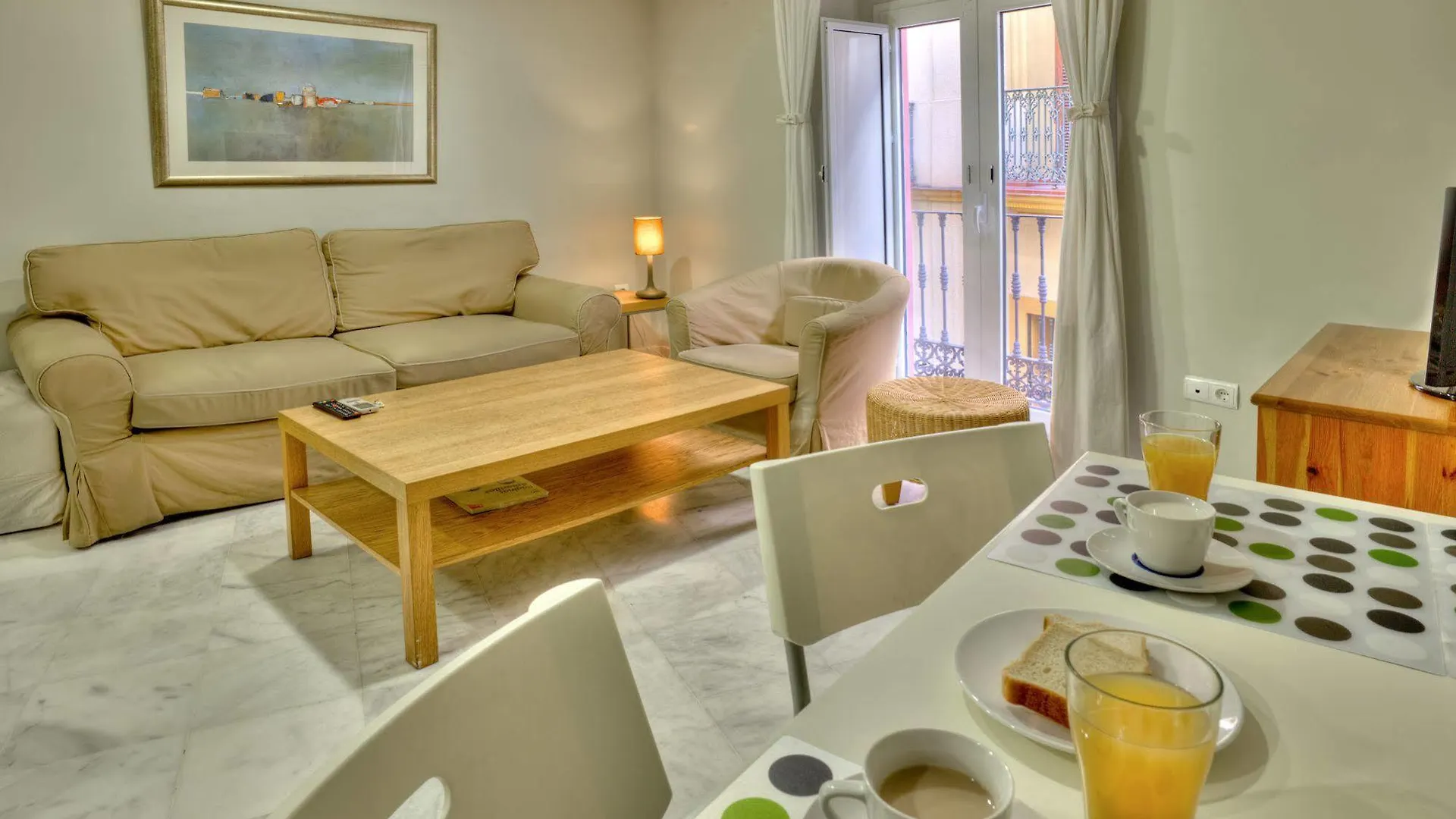 Apartamentos Mariano De Cavia Seville Apartment