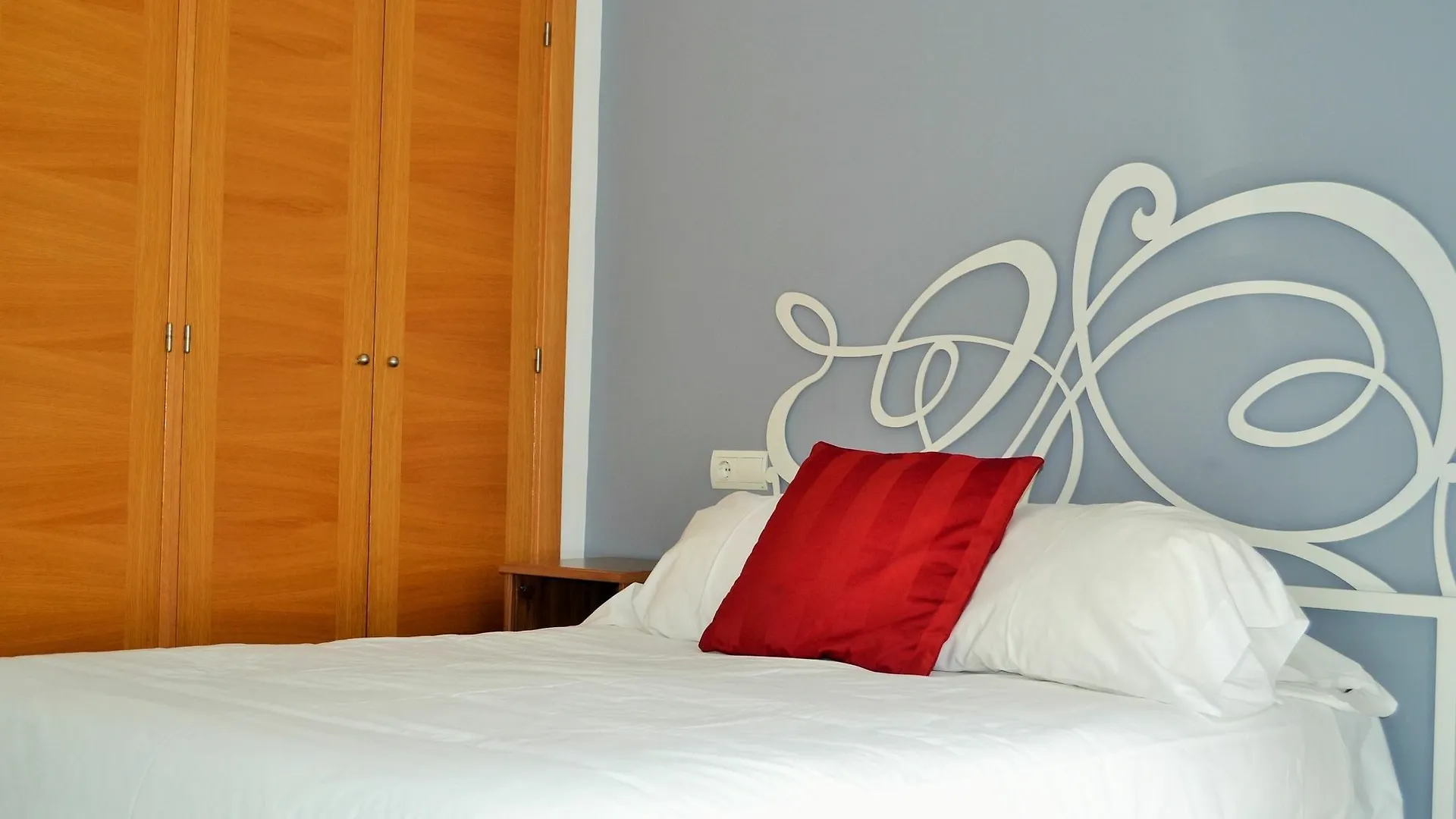 Apartamentos Mariano De Cavia Seville 0*,  Spain