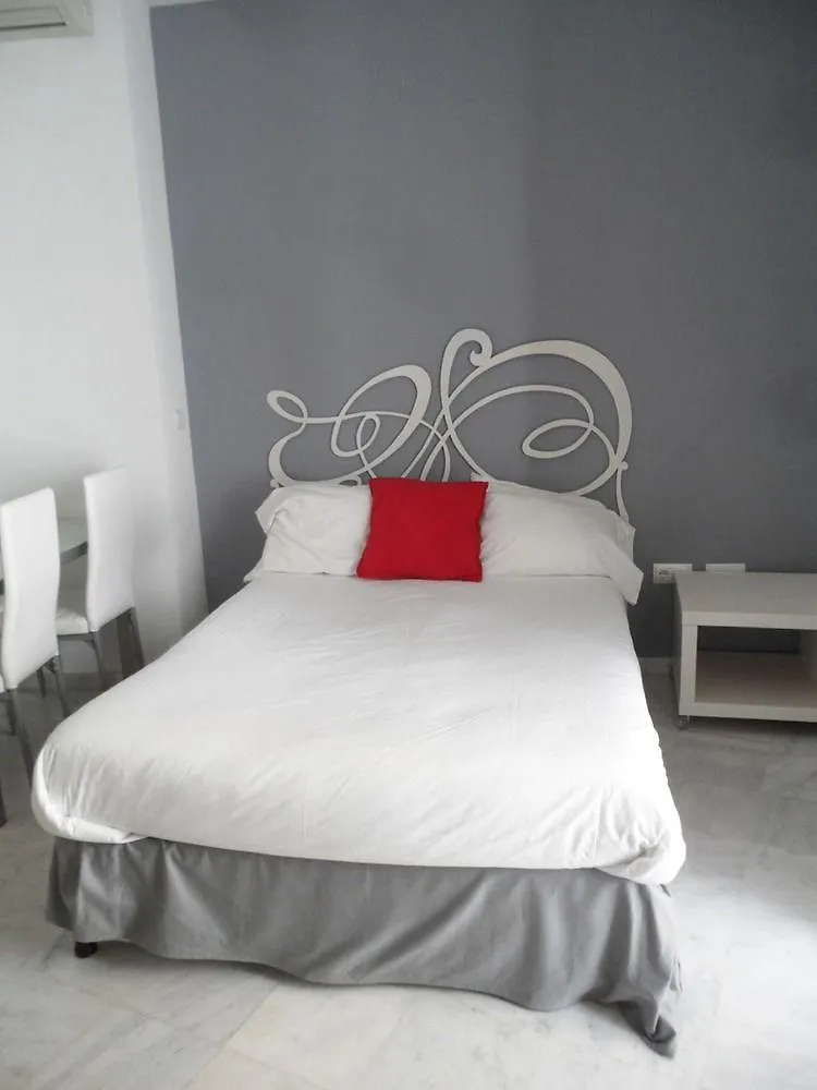 Apartamentos Mariano De Cavia Seville Apartment