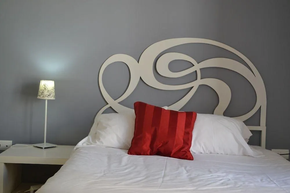 Apartamentos Mariano De Cavia Seville 0*,  Spain