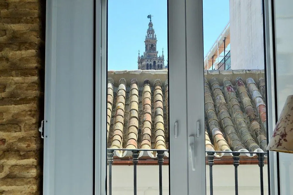 Apartamentos Mariano De Cavia Seville