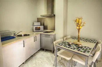 Apartamentos Mariano De Cavia Seville 0*,