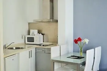 Apartamentos Mariano De Cavia Seville Apartment